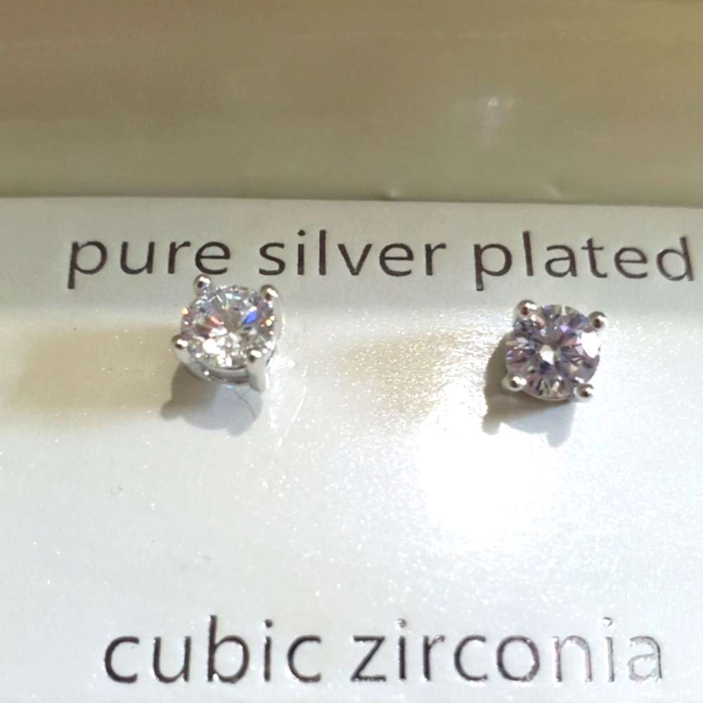 β€οΈSILVER PLATED EARRINGS π - Picture 2 of 4